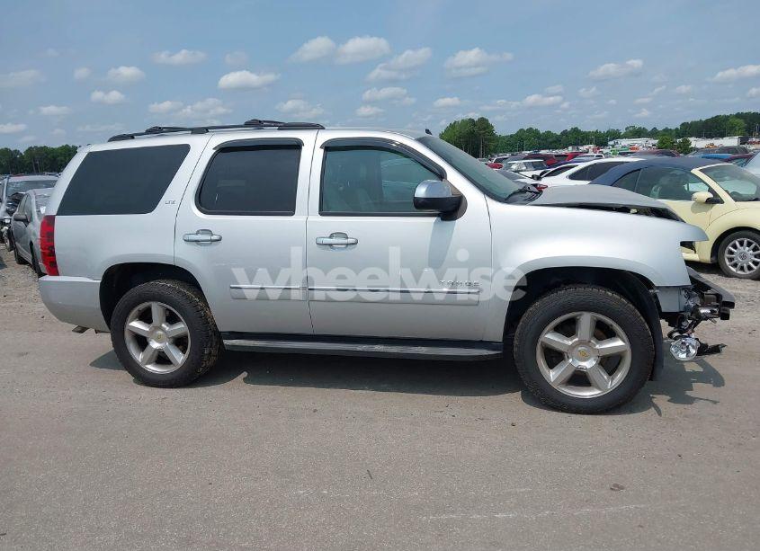 Photo 14 of 2013 Chevrolet Tahoe LTZ (VIN 1GNSKCE0XDR327432)