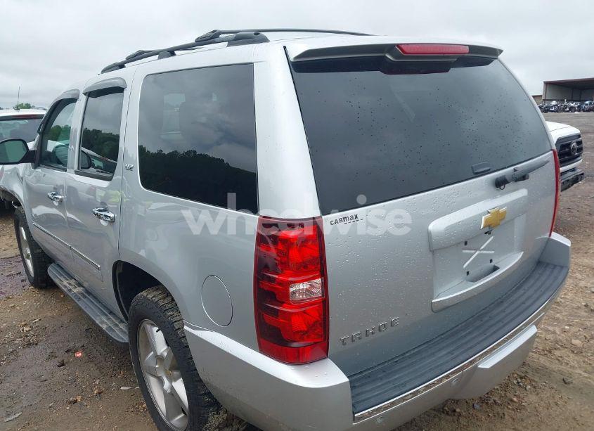 Photo 3 of 2013 Chevrolet Tahoe LTZ (VIN 1GNSKCE0XDR327432)