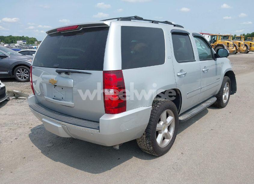 Photo 4 of 2013 Chevrolet Tahoe LTZ (VIN 1GNSKCE0XDR327432)