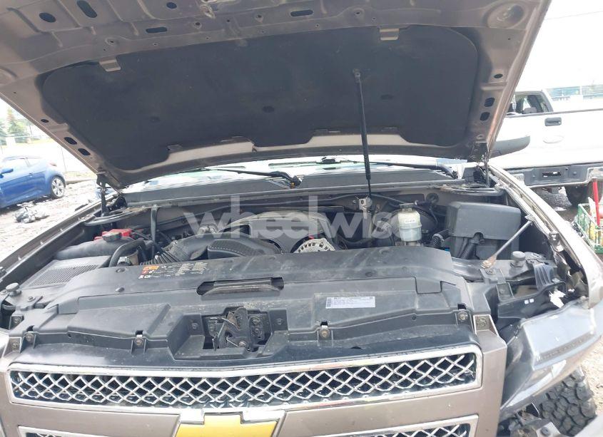 Photo 10 of 2013 Chevrolet Tahoe LTZ (VIN 1GNSKCE0XDR373858)