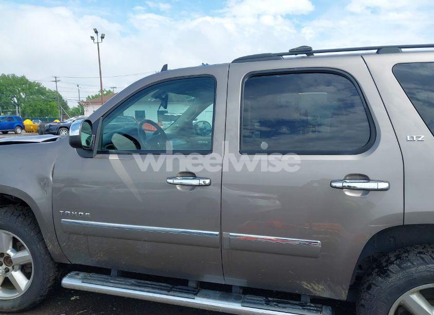 Photo 14 of 2013 Chevrolet Tahoe LTZ (VIN 1GNSKCE0XDR373858)