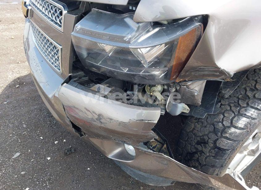 Photo 6 of 2013 Chevrolet Tahoe LTZ (VIN 1GNSKCE0XDR373858)