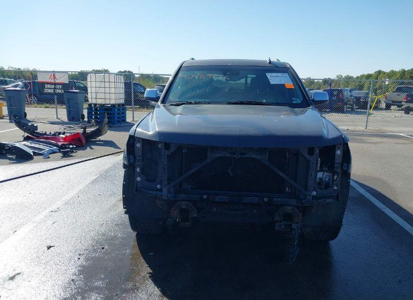 Photo 13 of 2015 Chevrolet Tahoe LTZ (VIN 1GNSKCKC0FR150360)