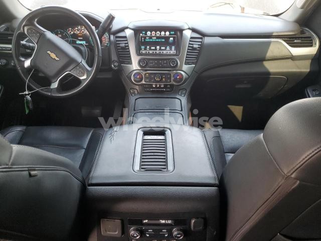 Photo 11 of 2018 CHEVROLET TAHOE K1500 PREMIER (VIN 1GNSKCKC1JR197566)