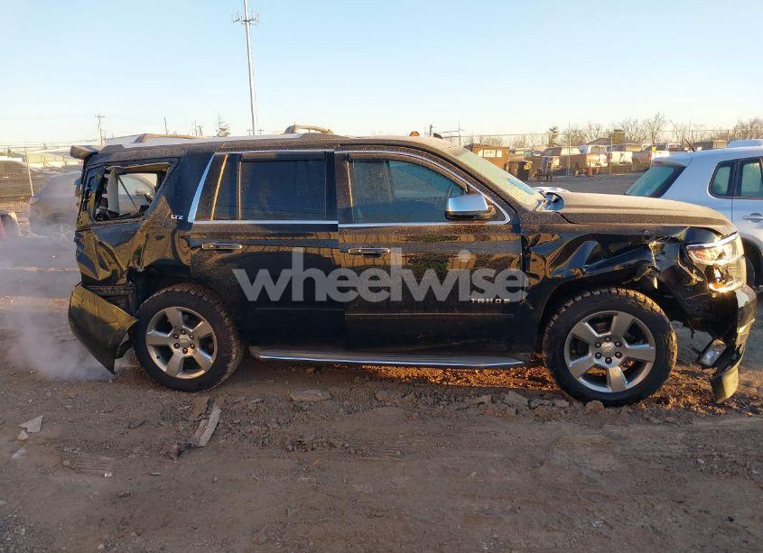 Photo 13 of 2015 Chevrolet Tahoe LTZ (VIN 1GNSKCKC2FR106098)