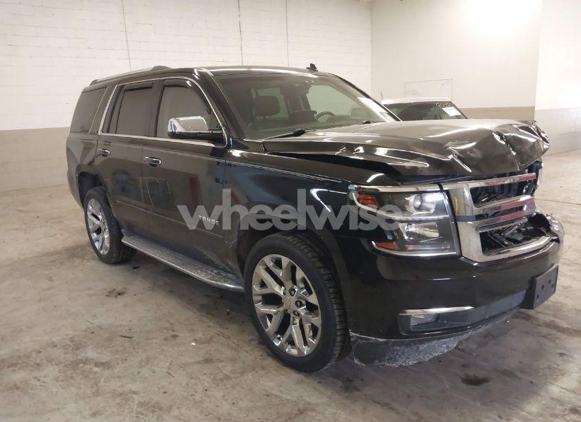 2015 Chevrolet Tahoe LTZ (VIN 1GNSKCKC2FR275196) main photo