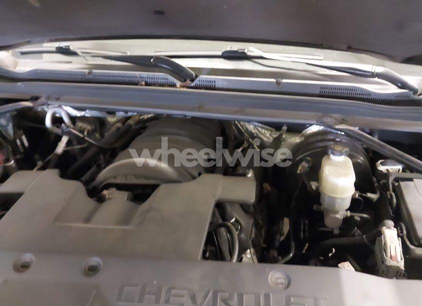 Photo 10 of 2015 Chevrolet Tahoe LTZ (VIN 1GNSKCKC2FR275196)