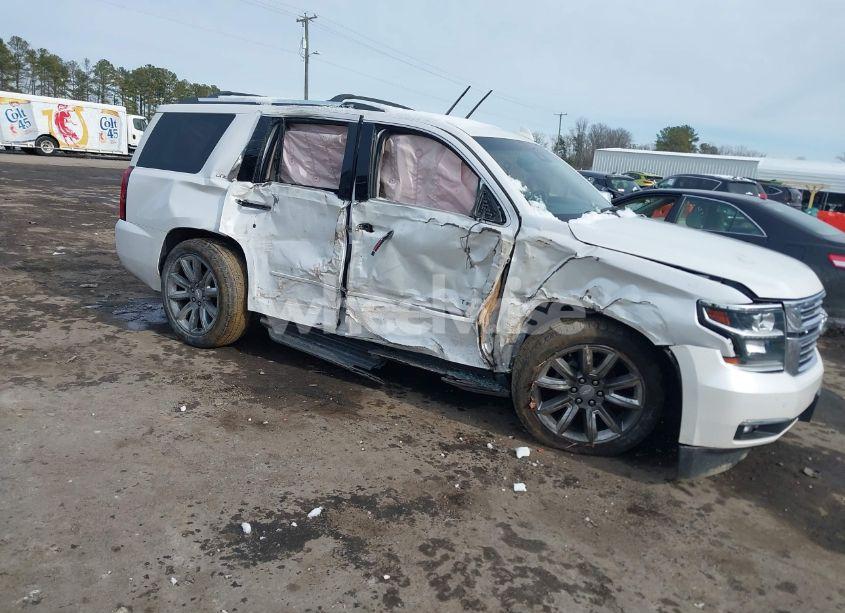 2016 Chevrolet Tahoe LTZ (VIN 1GNSKCKC2GR222712) main photo
