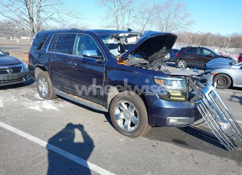 2017 Chevrolet Tahoe PREMIER (VIN 1GNSKCKC2HR353690) main photo