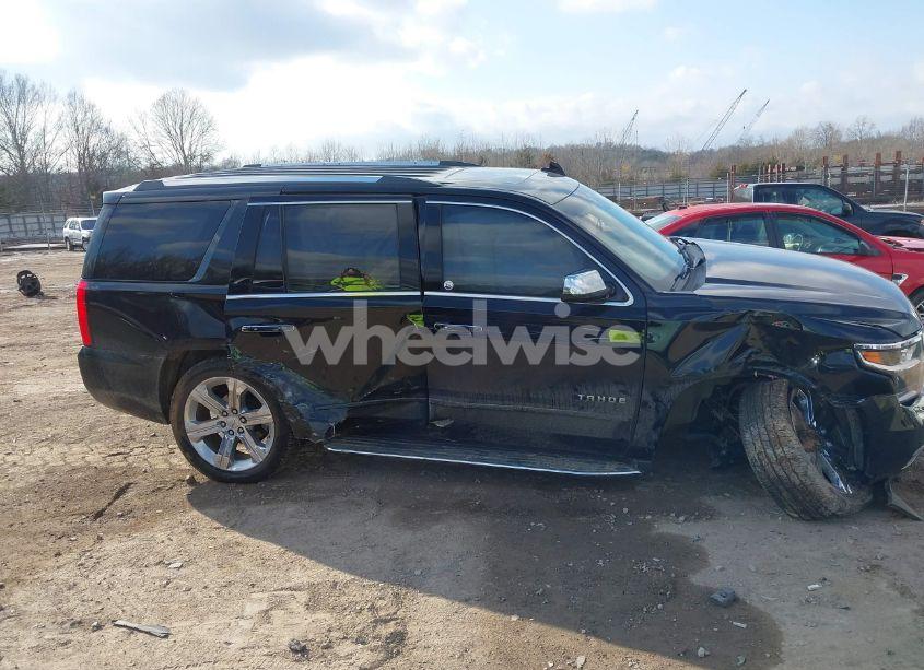 Photo 13 of 2018 Chevrolet Tahoe PREMIER (VIN 1GNSKCKC2JR392141)