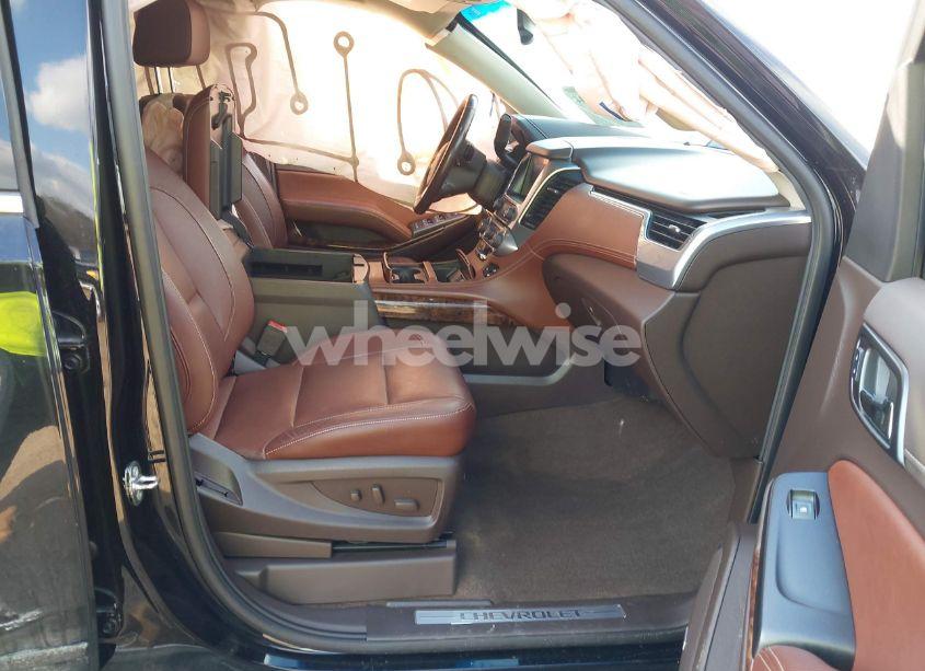 Photo 5 of 2018 Chevrolet Tahoe PREMIER (VIN 1GNSKCKC2JR392141)