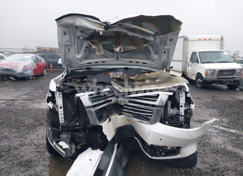 Photo 6 of 2016 Chevrolet Tahoe LTZ (VIN 1GNSKCKC3GR483038)