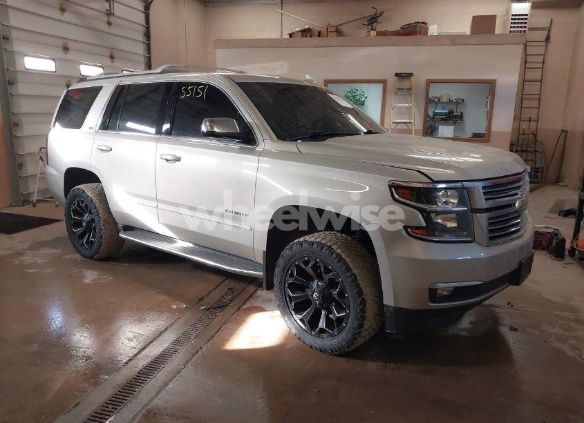 2015 Chevrolet Tahoe LTZ (VIN 1GNSKCKC4FR619627) main photo