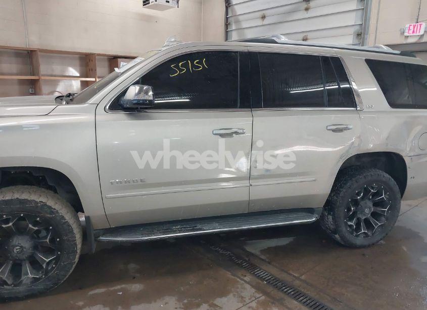 Photo 6 of 2015 Chevrolet Tahoe LTZ (VIN 1GNSKCKC4FR619627)
