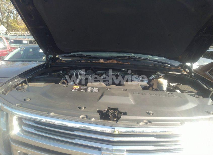Photo 10 of 2015 Chevrolet Tahoe LTZ (VIN 1GNSKCKC5FR282918)