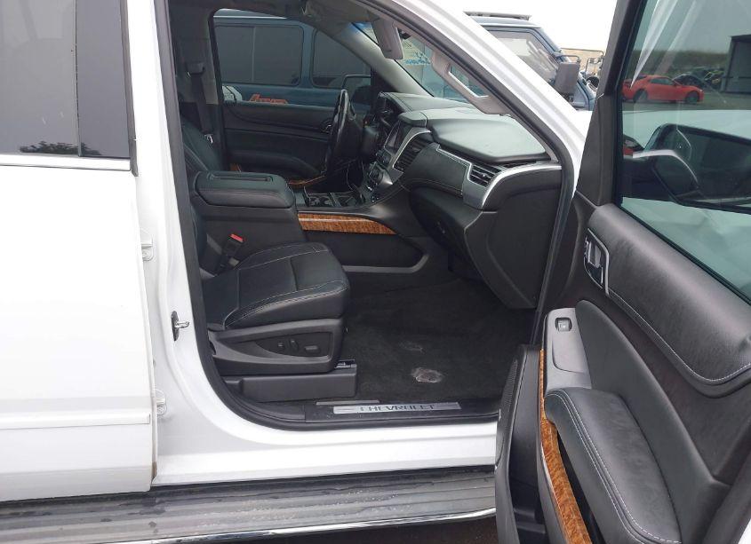 Photo 5 of 2016 Chevrolet Tahoe LTZ (VIN 1GNSKCKC5GR426369)