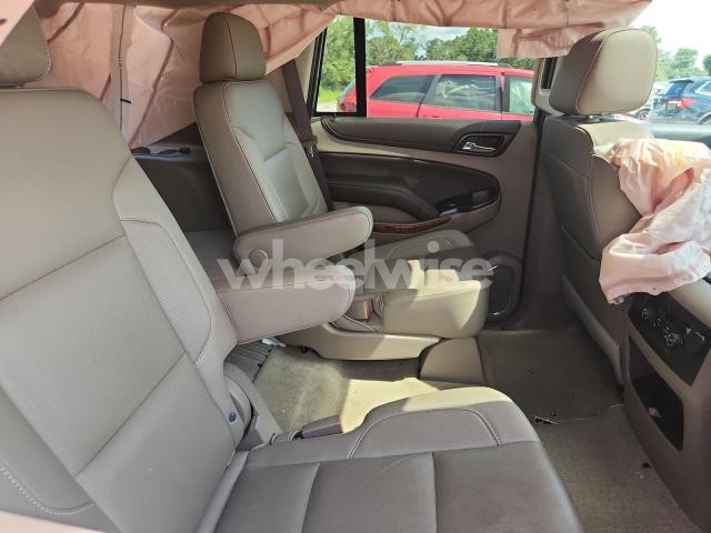Photo 13 of 2019 CHEVROLET TAHOE K1500 PREMIER (VIN 1GNSKCKC5KR119874)