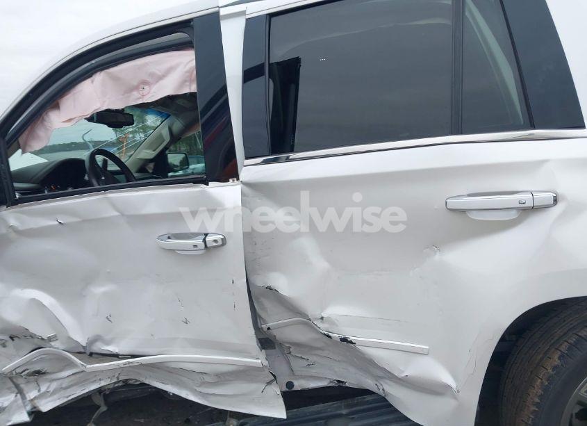 Photo 18 of 2019 Chevrolet Tahoe PREMIER (VIN 1GNSKCKC5KR247239)