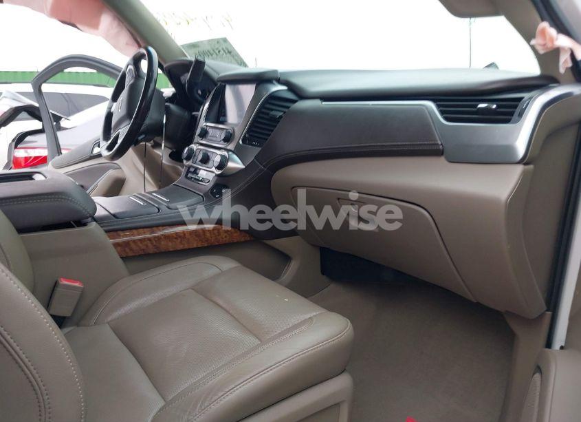 Photo 5 of 2019 Chevrolet Tahoe PREMIER (VIN 1GNSKCKC5KR247239)