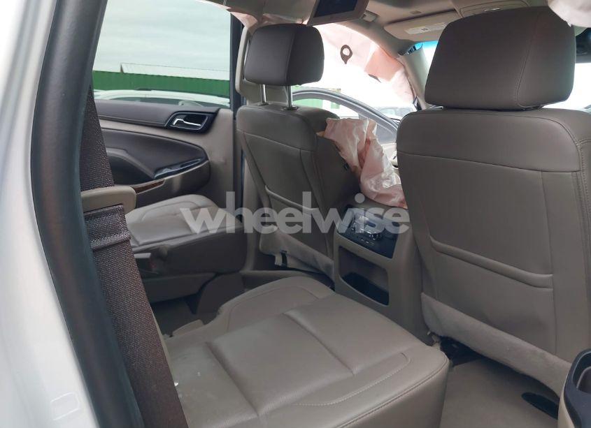 Photo 8 of 2019 Chevrolet Tahoe PREMIER (VIN 1GNSKCKC5KR247239)