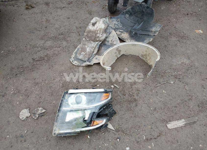 Photo 12 of 2019 Chevrolet Tahoe PREMIER (VIN 1GNSKCKC5KR264543)