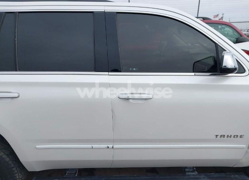 Photo 14 of 2018 Chevrolet Tahoe PREMIER (VIN 1GNSKCKC6JR136925)