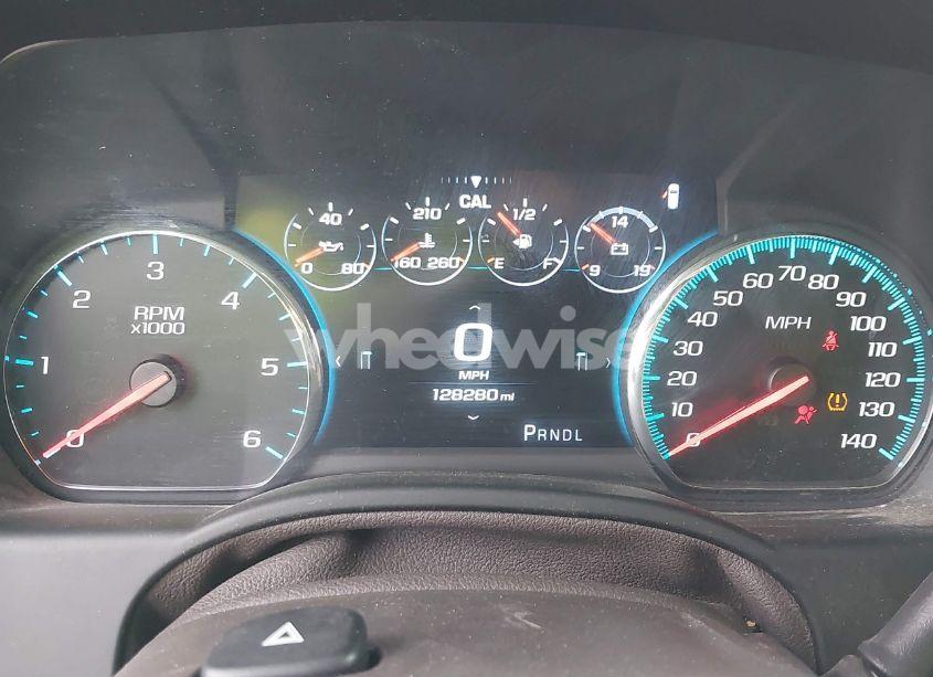 Photo 7 of 2018 Chevrolet Tahoe PREMIER (VIN 1GNSKCKC6JR136925)