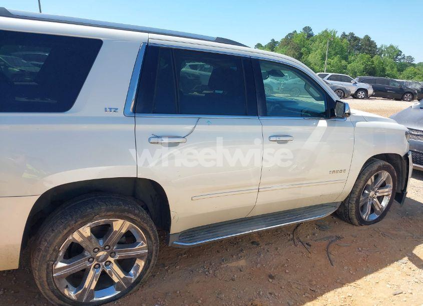 Photo 13 of 2015 Chevrolet Tahoe LTZ (VIN 1GNSKCKC7FR115444)