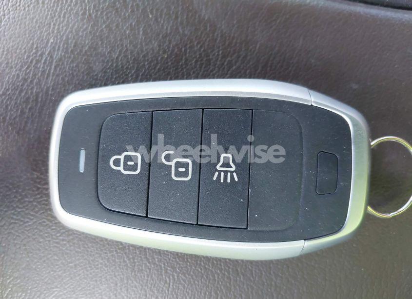 Photo 11 of 2016 Chevrolet Tahoe LTZ (VIN 1GNSKCKC8GR451685)