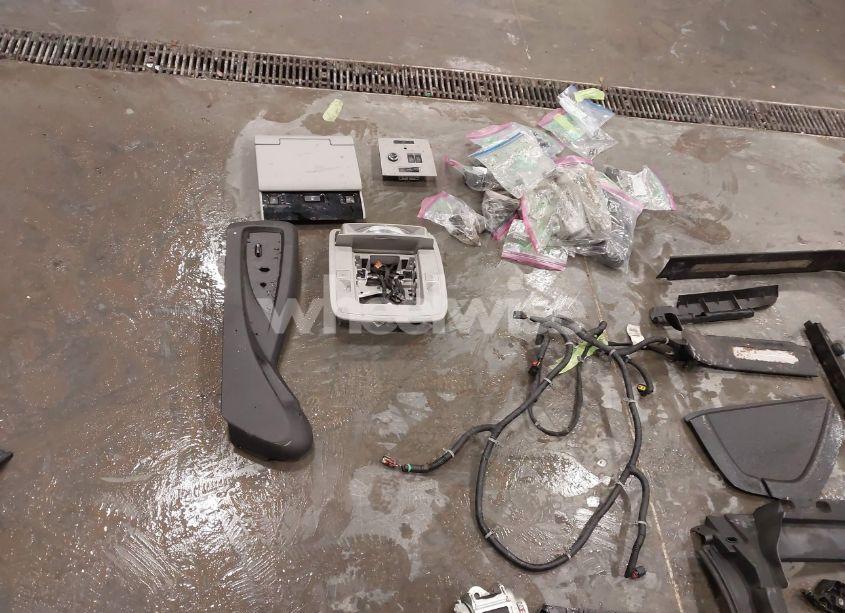 Photo 20 of 2017 Chevrolet Tahoe PREMIER (VIN 1GNSKCKC8HR156040)