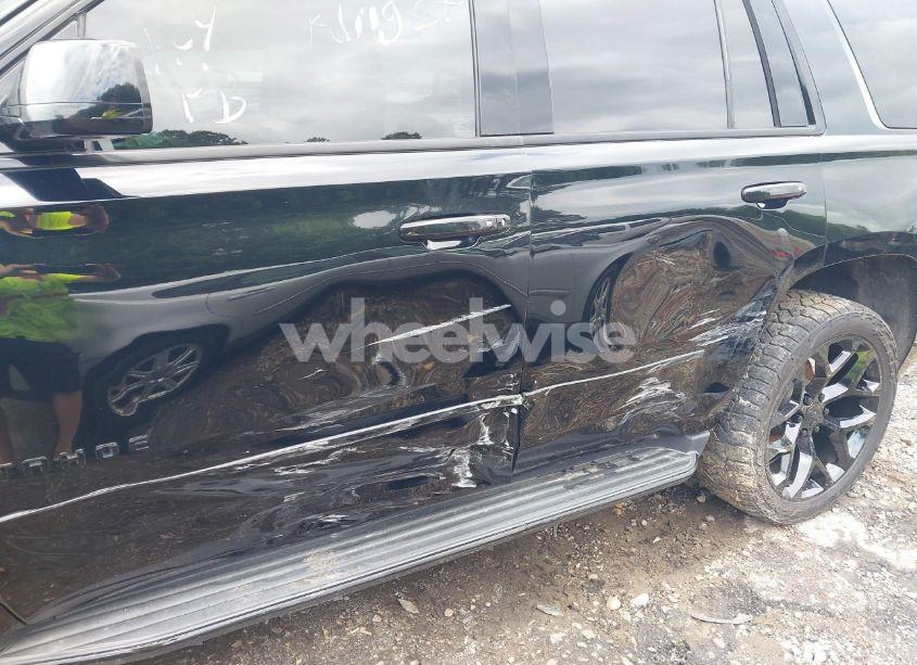 Photo 6 of 2018 Chevrolet Tahoe K1500 PREMIER (VIN 1GNSKCKC8JR140264)