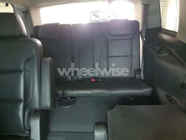 Photo 4 of 2019 CHEVROLET TAHOE K1500 PREMIER (VIN 1GNSKCKC8KR221072)