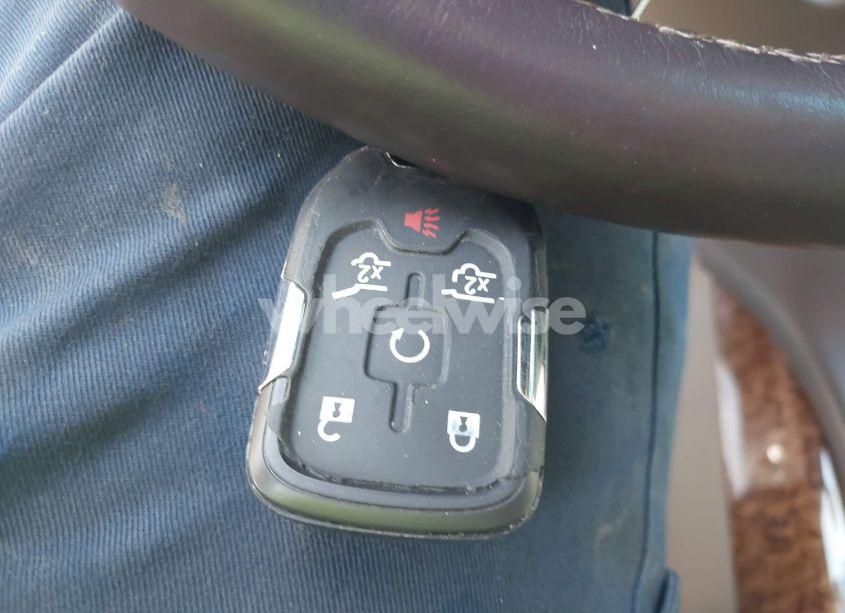 Photo 11 of 2015 Chevrolet Tahoe LTZ (VIN 1GNSKCKCXFR717576)