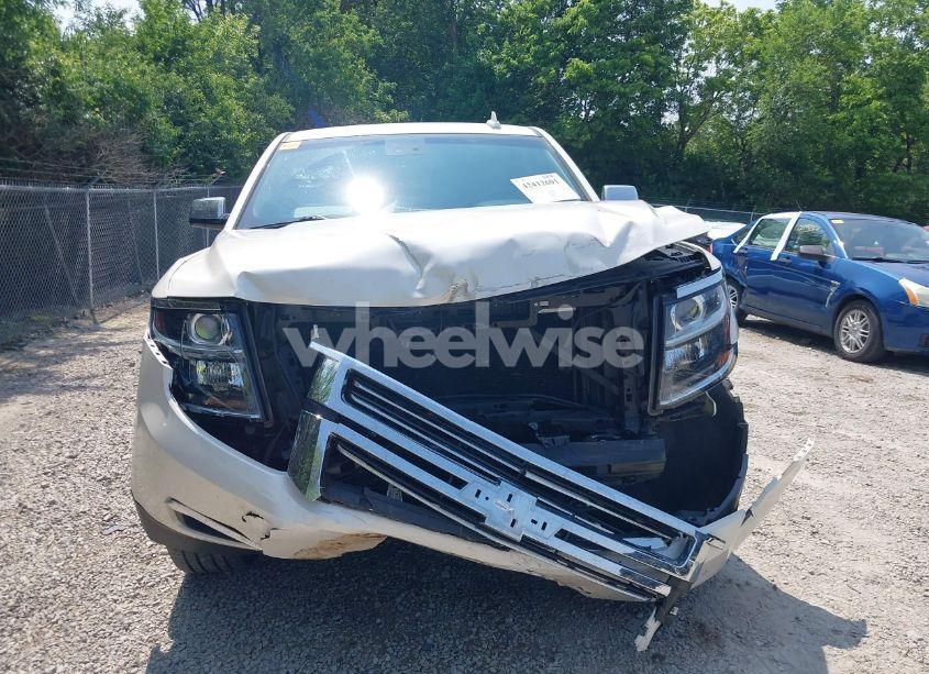 Photo 12 of 2015 Chevrolet Tahoe LTZ (VIN 1GNSKCKCXFR717576)