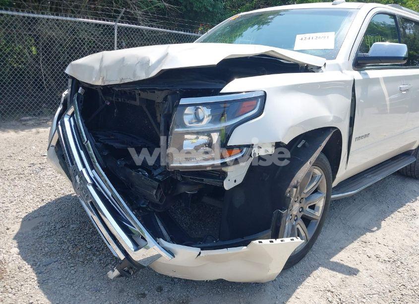 Photo 6 of 2015 Chevrolet Tahoe LTZ (VIN 1GNSKCKCXFR717576)