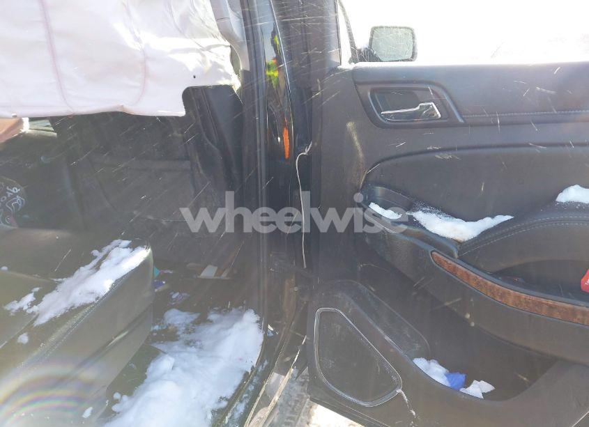 Photo 8 of 2016 Chevrolet Tahoe LTZ (VIN 1GNSKCKCXGR274864)