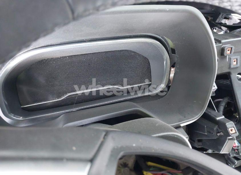 Photo 7 of 2024 Chevrolet Suburban 4WD LT (VIN 1GNSKCKD0RR229749)