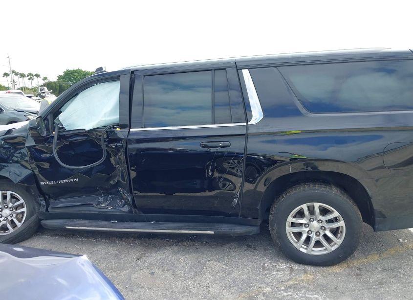 Photo 14 of 2021 Chevrolet Suburban 4WD LT (VIN 1GNSKCKD2MR261997)