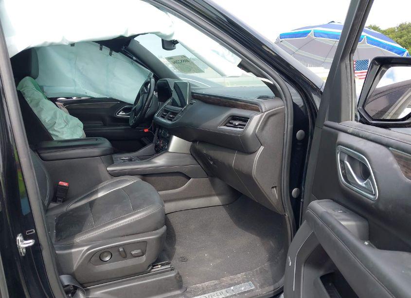 Photo 5 of 2021 Chevrolet Suburban 4WD LT (VIN 1GNSKCKD2MR261997)