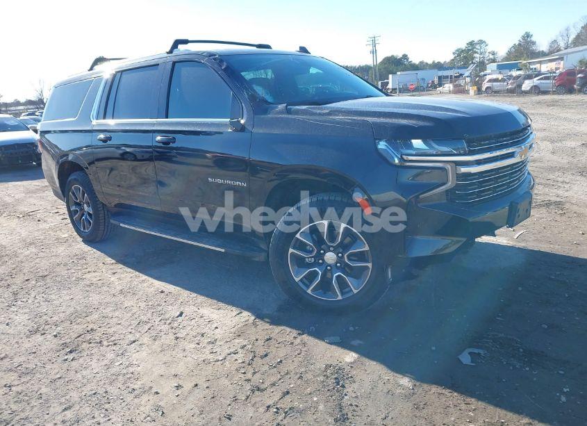 2021 Chevrolet Suburban 4WD LT (VIN 1GNSKCKD3MR367777) main photo