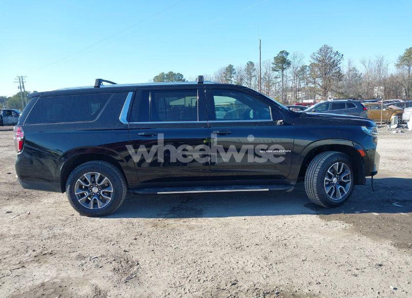 Photo 13 of 2021 Chevrolet Suburban 4WD LT (VIN 1GNSKCKD3MR367777)