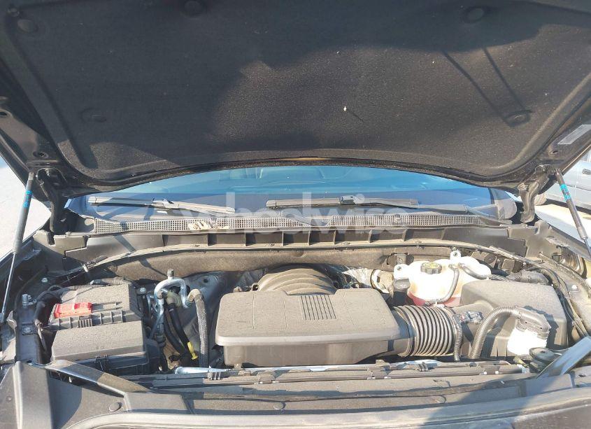 Photo 10 of 2023 Chevrolet Suburban 4WD LT (VIN 1GNSKCKD4PR250410)