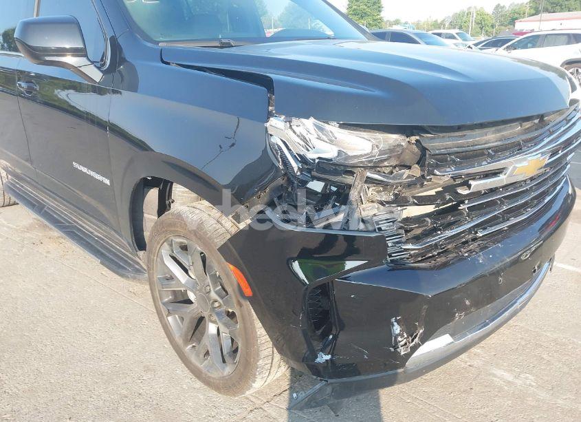 Photo 17 of 2023 Chevrolet Suburban 4WD LT (VIN 1GNSKCKD4PR250410)