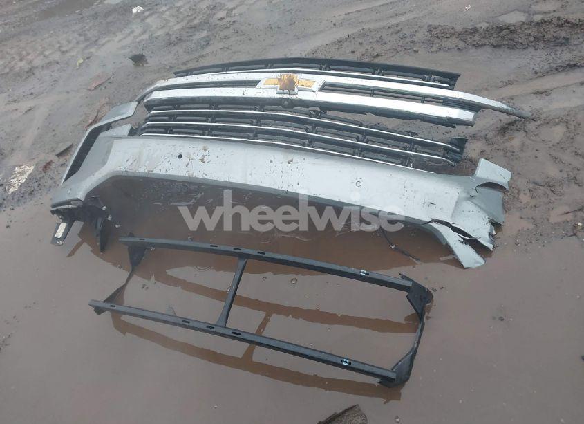 Photo 12 of 2024 Chevrolet Suburban 4WD LT (VIN 1GNSKCKD4RR118444)