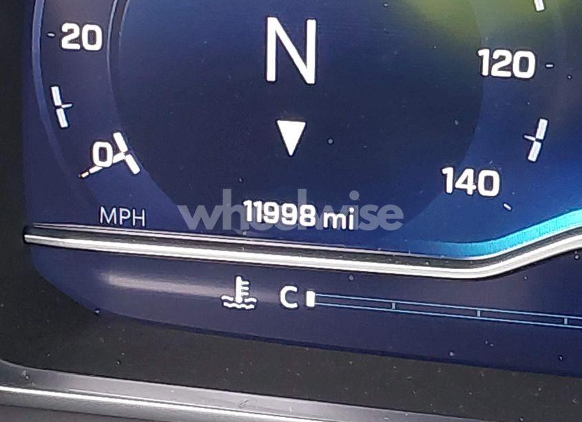 Photo 16 of 2024 Chevrolet Suburban 4WD LT (VIN 1GNSKCKD4RR217863)