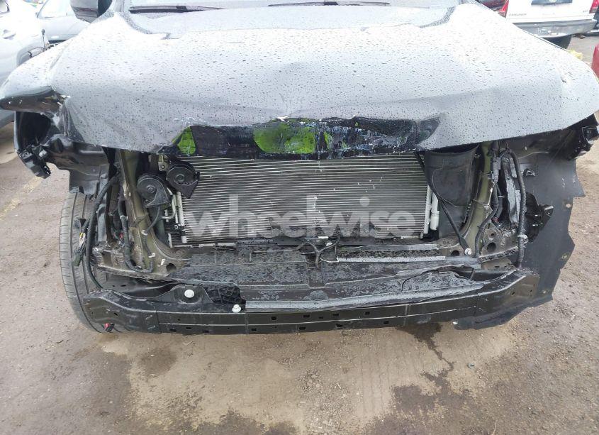 Photo 6 of 2024 Chevrolet Suburban 4WD LT (VIN 1GNSKCKD4RR217863)