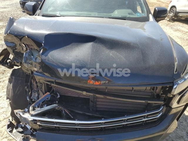 Photo 9 of 2024 CHEVROLET SUBURBAN K1500 LT (VIN 1GNSKCKD4RR247686)