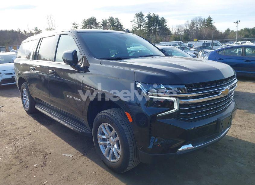 Photo 13 of 2024 Chevrolet Suburban 4WD LT (VIN 1GNSKCKD6RR167614)