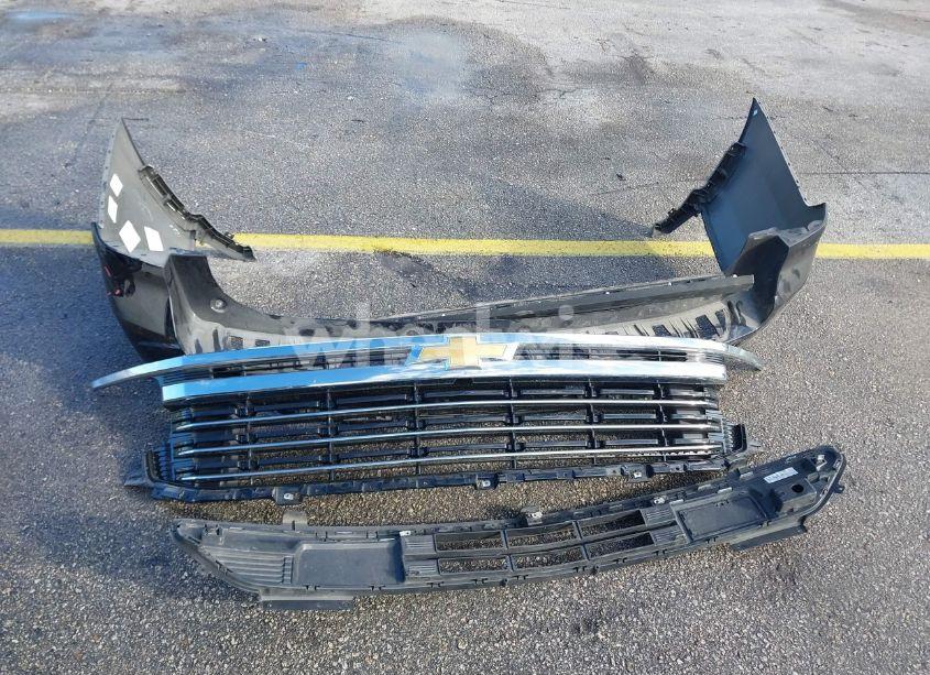 Photo 12 of 2023 Chevrolet Suburban 4WD LT (VIN 1GNSKCKD7PR390516)