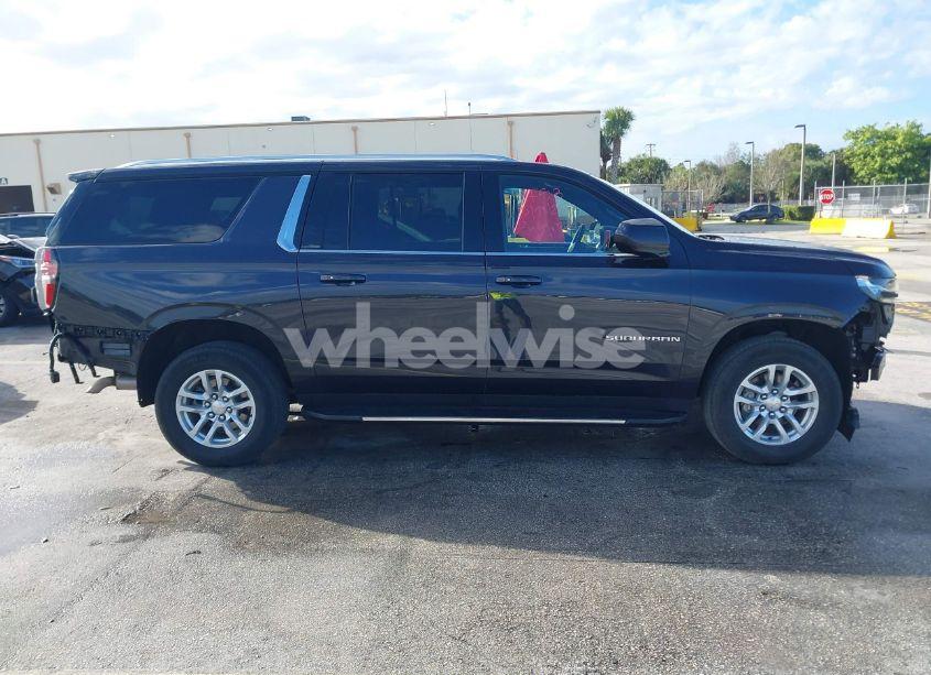 Photo 14 of 2023 Chevrolet Suburban 4WD LT (VIN 1GNSKCKD7PR390516)